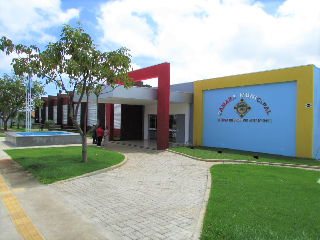 A Sessão Ordinária Itinerante acontecerá hoje 24/06/2019 a partir das 15:00 horas na Escola Estadual Professora Maria de Matos e Silva, no Distrito de Rondominas.