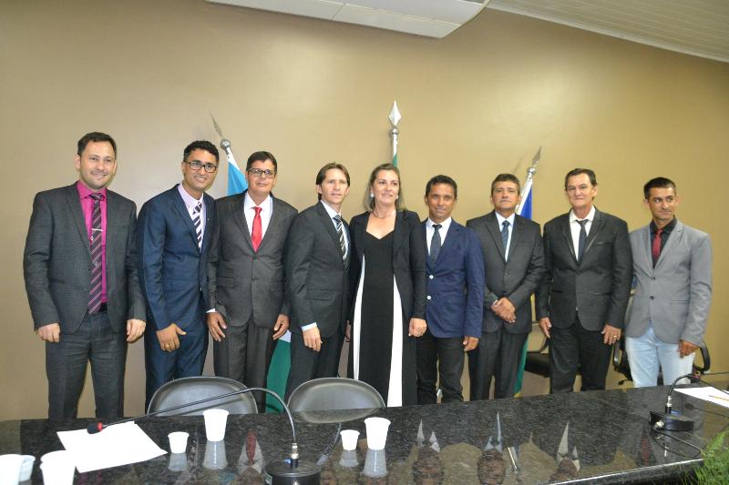 Prefeito, vice e vereadores são empossados em Ouro Preto do Oeste-RO